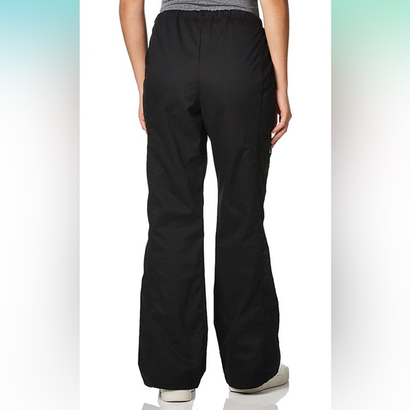 Black 🖤Cherokee Women Scrub Set 🏥 - Picture 11 of 13